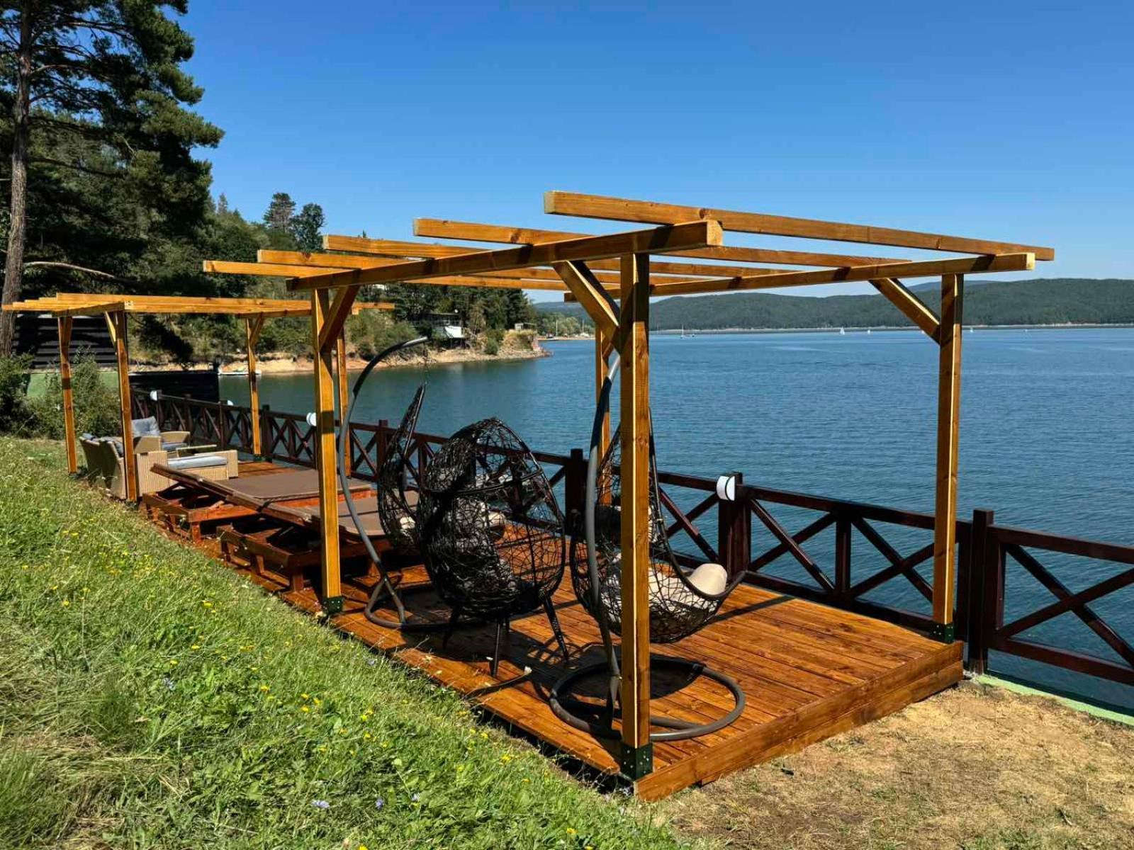 Villa Iskar Lake Residence By Bookvillabg Shtarkelovo Gnezdo Exteriör bild