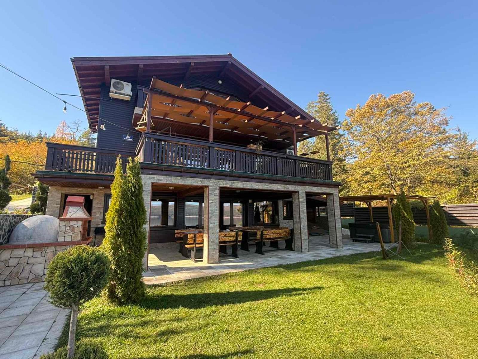 Villa Iskar Lake Residence By Bookvillabg Shtarkelovo Gnezdo Exteriör bild