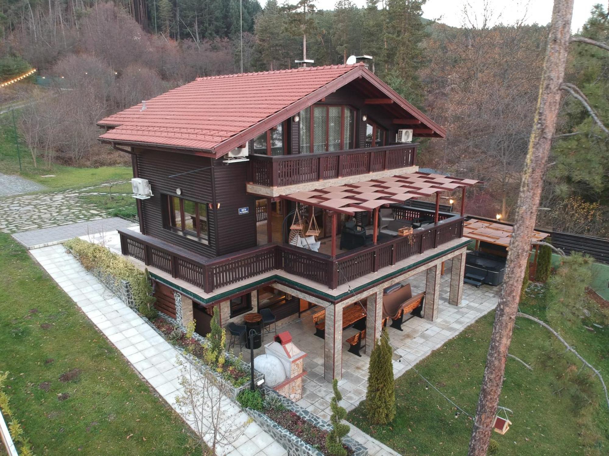 Villa Iskar Lake Residence By Bookvillabg Shtarkelovo Gnezdo Exteriör bild